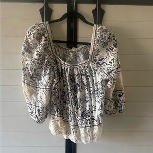 Christian Siriano White and Black Floral Peasant Blouse